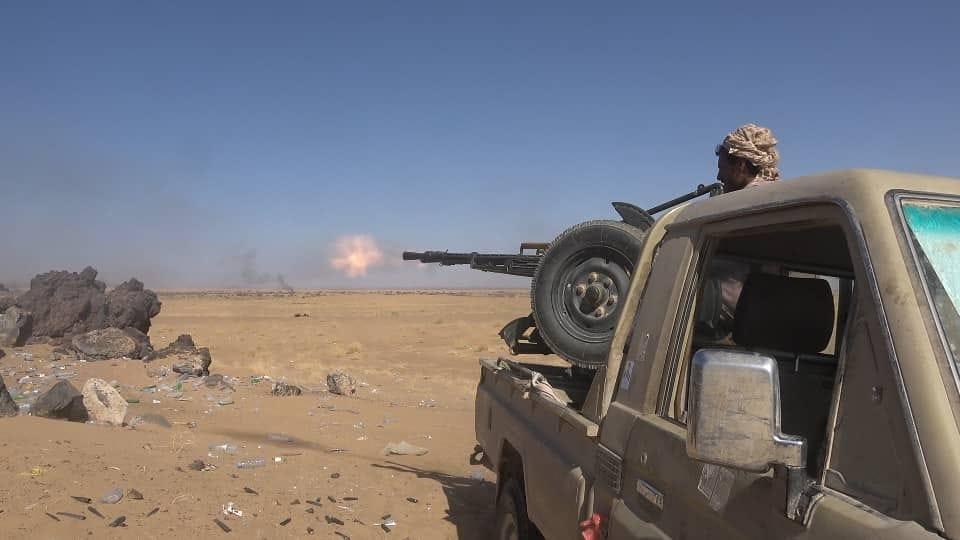 تواصل المعارك غربي مارب والجيش يعلن مقتل 30 مسلحا خلال المواجهات