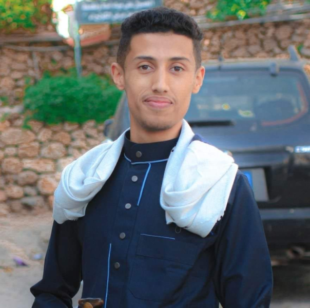 شاب يمني يفوز بالمركز الأول في مسابقة ”القارئ العالمي” للقرآن الكريم بالبحرين 