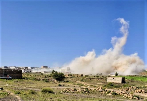 الحوثيون يفجّرون منزل مواطن في البيضاء و "سام" تعدّها "جريمة حرب"