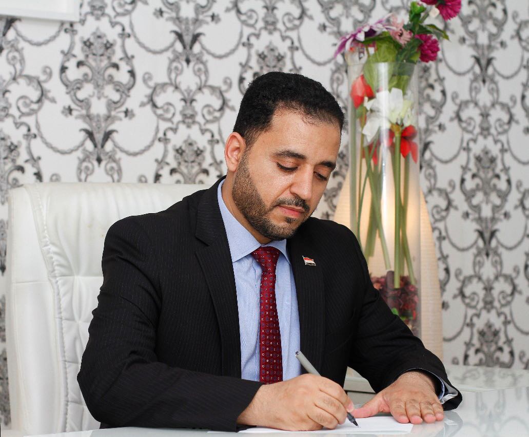 المستشار مطهر قاسم عنان 